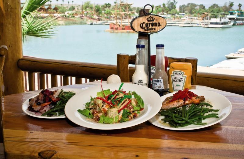 Pirate Cove Resort & Marina Needles Exteriér fotografie