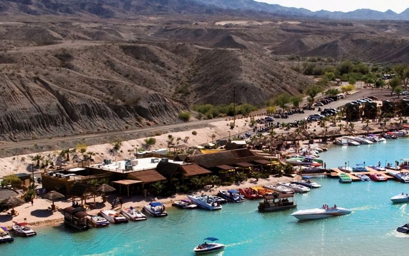 Pirate Cove Resort & Marina Needles Exteriér fotografie